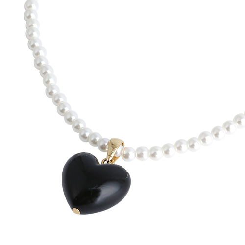 [한정수량] Heart pearl Necklace (BLACK)