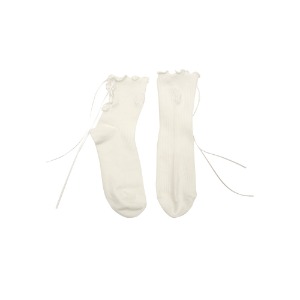 [LIMITED EDITION 15% 할인율 적용 8,000→6,800] Frill ribbon socks (IVORY)